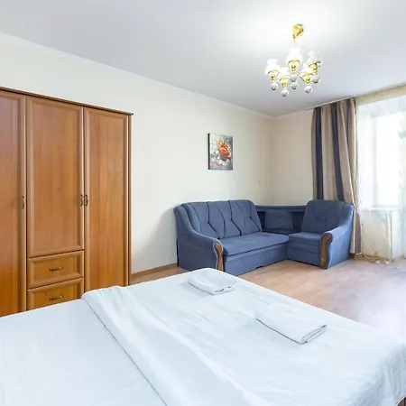 Apartment для великої сімї по вулиці гонти 4, дві кімнати до 6-7 спальних місць *