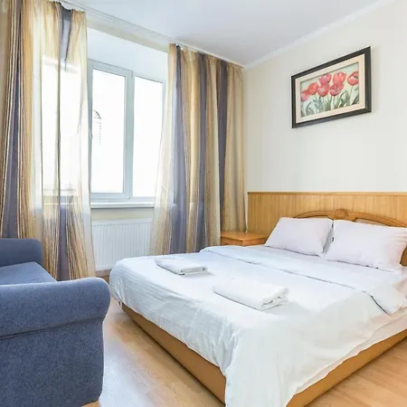 Apartment для великої сімї по вулиці гонти 4, дві кімнати до 6-7 спальних місць Lviv