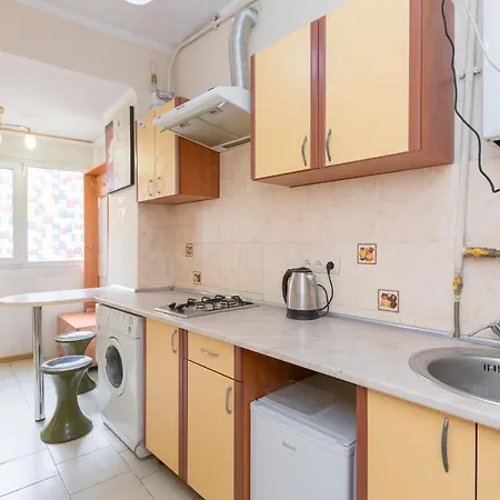 для великої сімї по вулиці гонти 4, дві кімнати до 6-7 спальних місць Lejlighed *