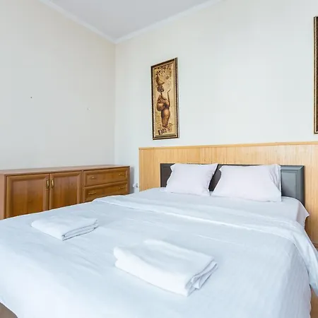 для великої сімї по вулиці гонти 4, дві кімнати до 6-7 спальних місць Lejlighed *