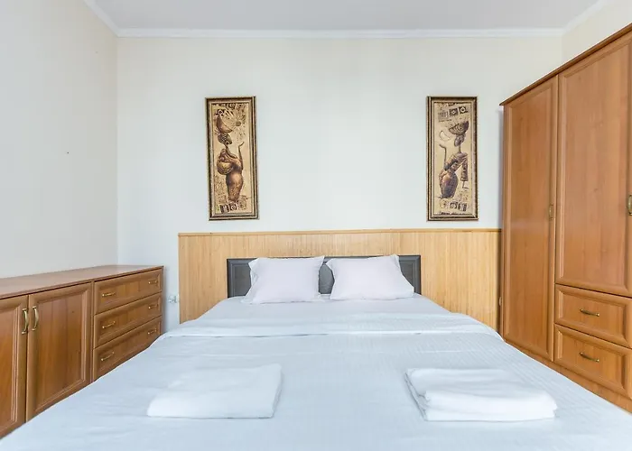 для великої сімї по вулиці гонти 4, дві кімнати до 6-7 спальних місць * إلفيف