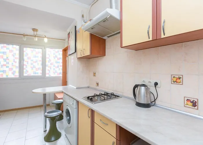 для великої сімї по вулиці гонти 4, дві кімнати до 6-7 спальних місць