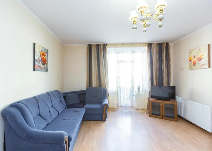 для великої сімї по вулиці гонти 4, дві кімнати до 6-7 спальних місць Λβιβ