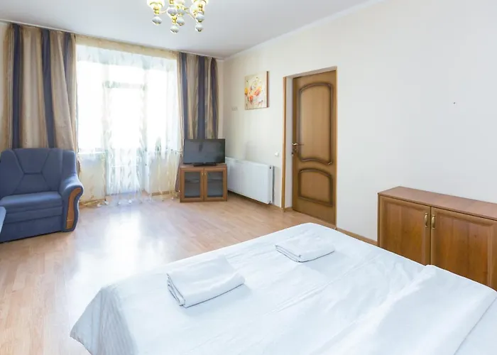 для великої сімї по вулиці гонти 4, дві кімнати до 6-7 спальних місць