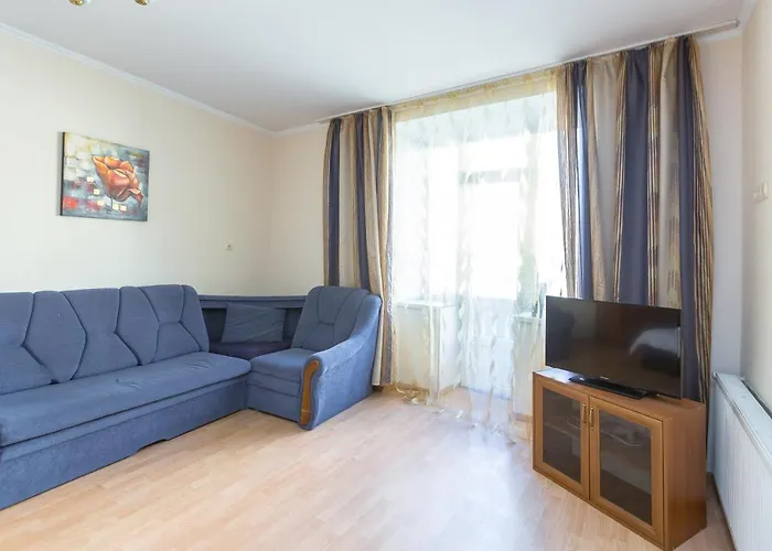 для великої сімї по вулиці гонти 4, дві кімнати до 6-7 спальних місць Λβιβ