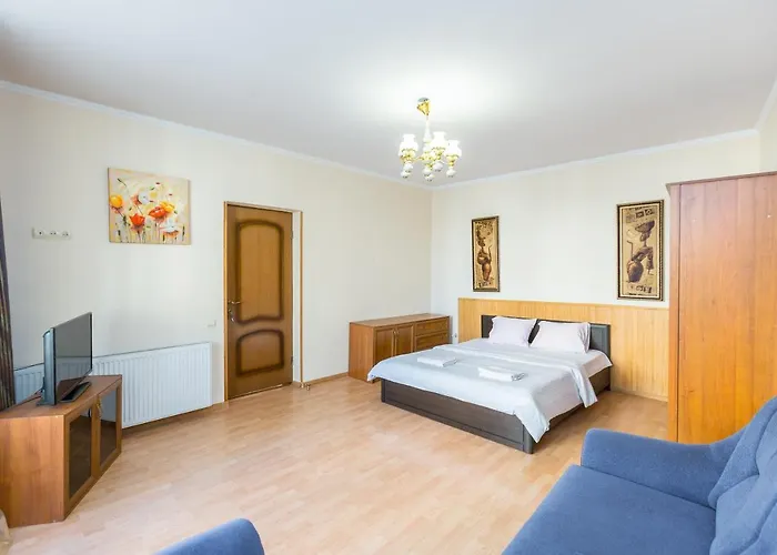 для великої сімї по вулиці гонти 4, дві кімнати до 6-7 спальних місць * إلفيف